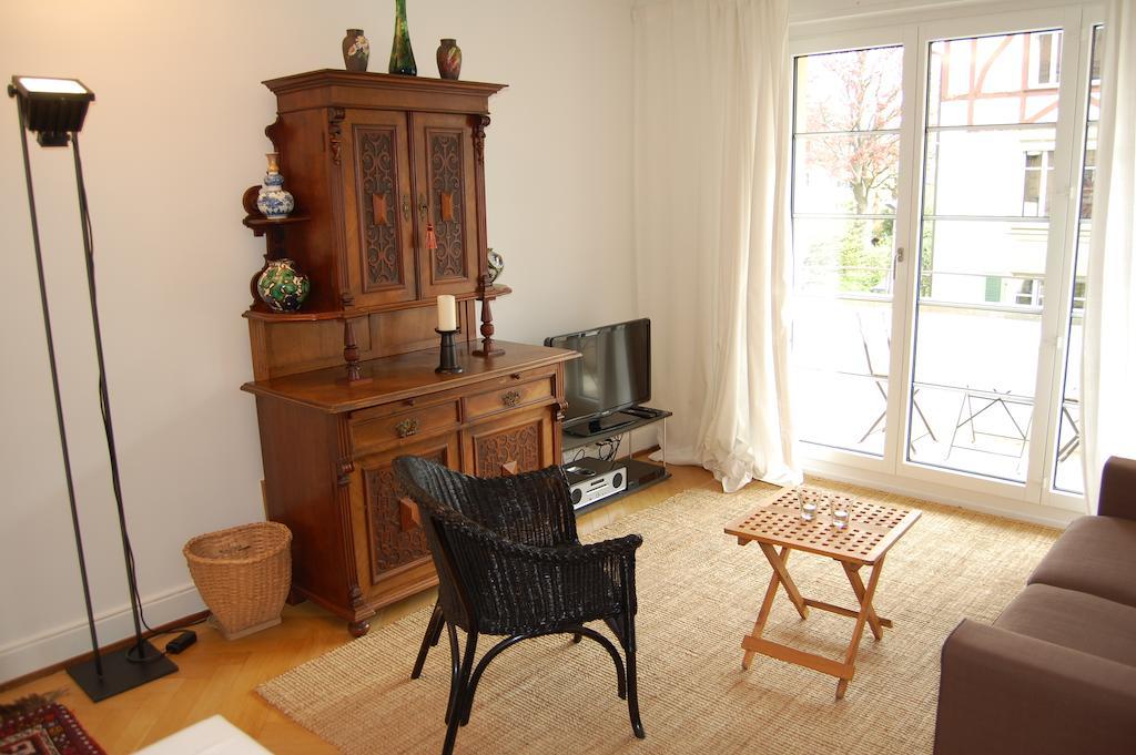Maison Mosgenstein Bern Szoba fotó